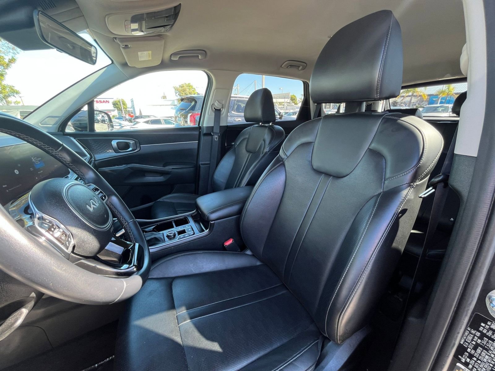 Used 2024 Kia Sorento S image 28