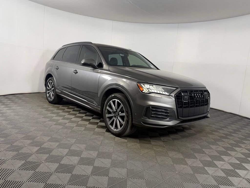 Used 2024 Audi Q7 2.0T Premium Plus w/ Premium Plus Package AWD/4WD image 3