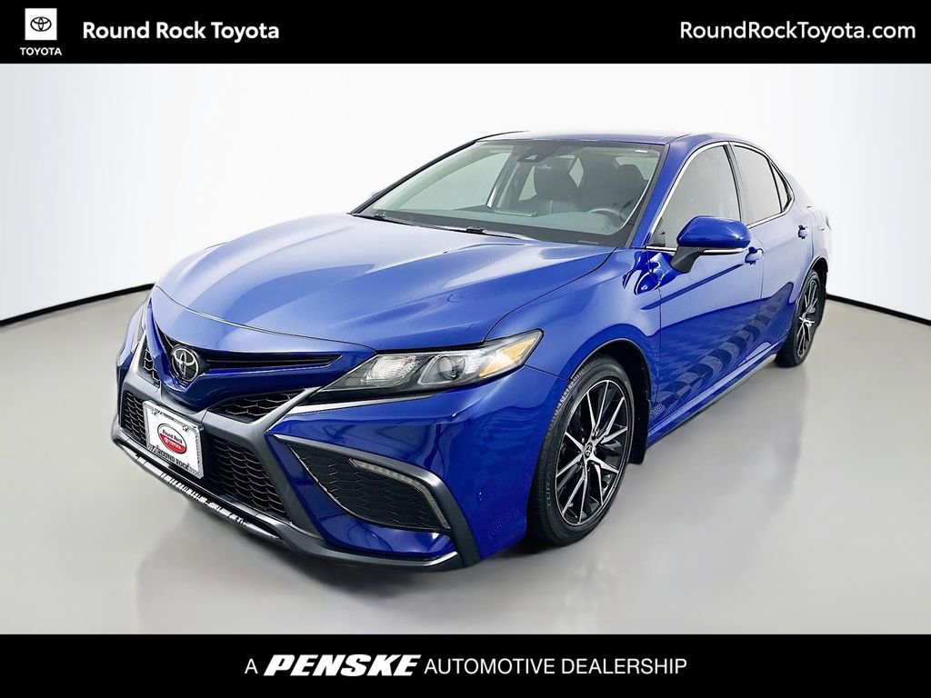 Used 2023 Toyota Camry SE image 1
