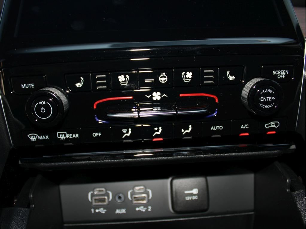 New 2025 Jeep Grand Cherokee Summit image 17