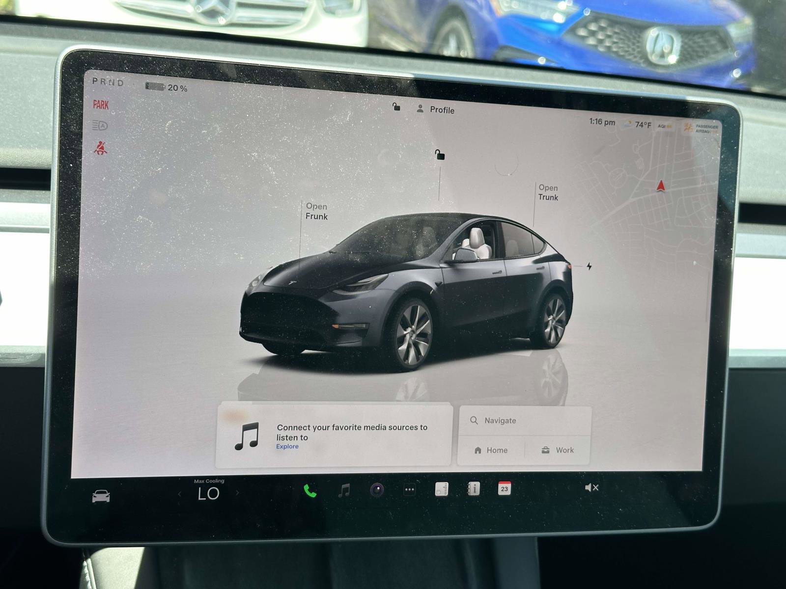 Used 2022 Tesla Model Y Long Range AWD/4WD image 24