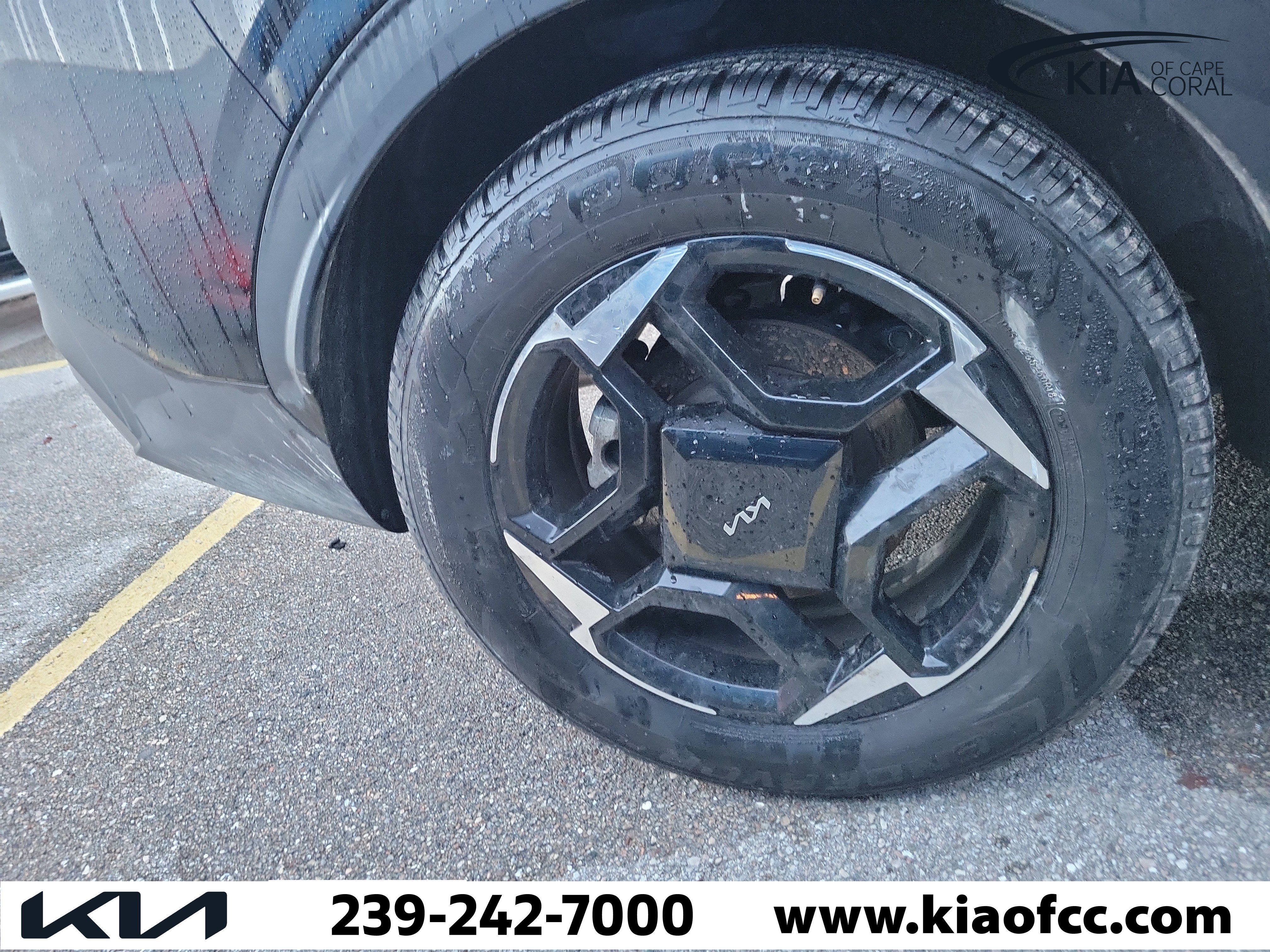 Certified 2026 Kia Sportage EX FWD image 8