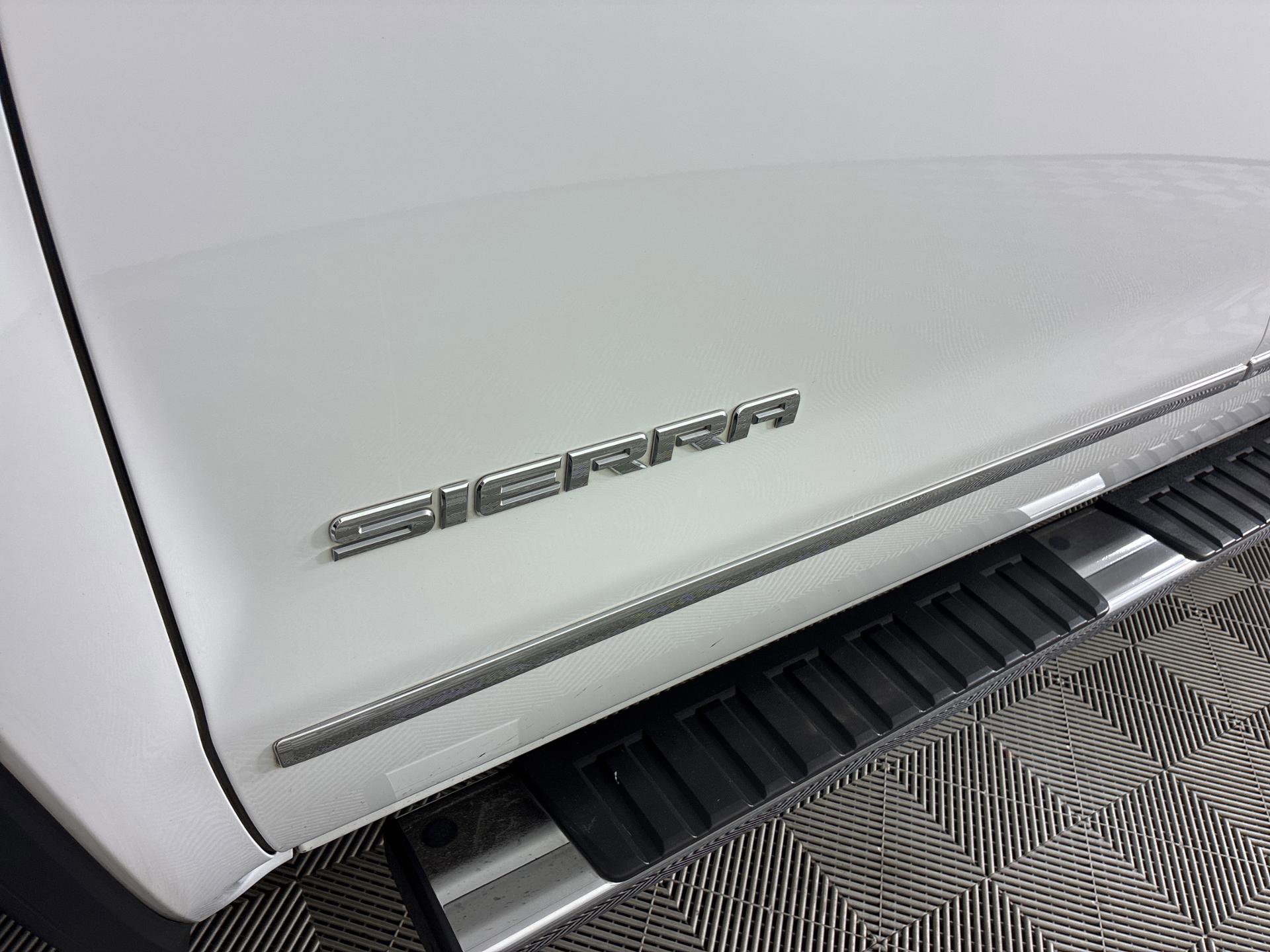 Used 2018 GMC Sierra 1500 SLT image 11