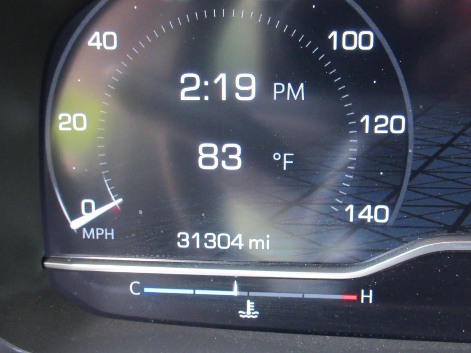 Used 2024 GMC Yukon AT4 w/ Technology Package AWD/4WD image 30