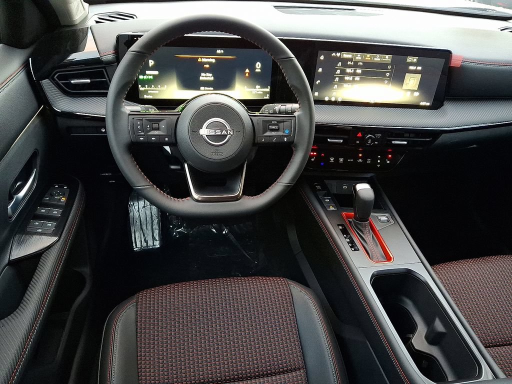 New 2026 Nissan Kicks SR w/ Cold Weather Package AWD/4WD image 9