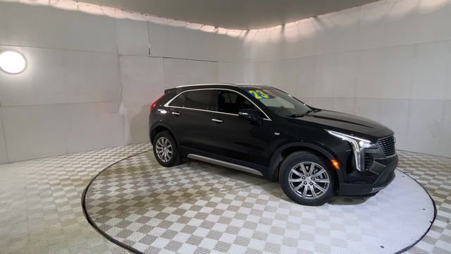 Used 2023 Cadillac XT4 Premium Luxury w/ Cold Weather Package image 4
