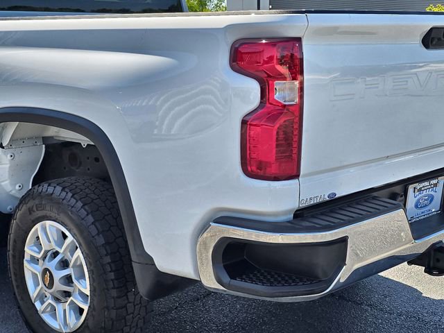 Used 2022 Chevrolet Silverado 2500 LT w/ Snow Plow Prep/Camper Package AWD/4WD image 14
