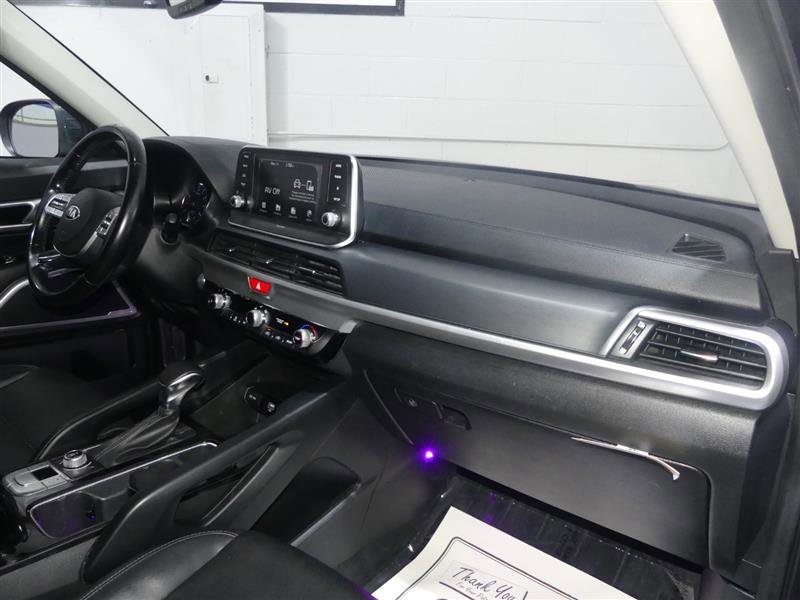 Used 2020 Kia Telluride LX image 24