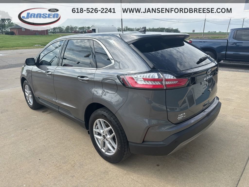 Used 2024 Ford Edge SEL w/ Convenience Package AWD/4WD image 4