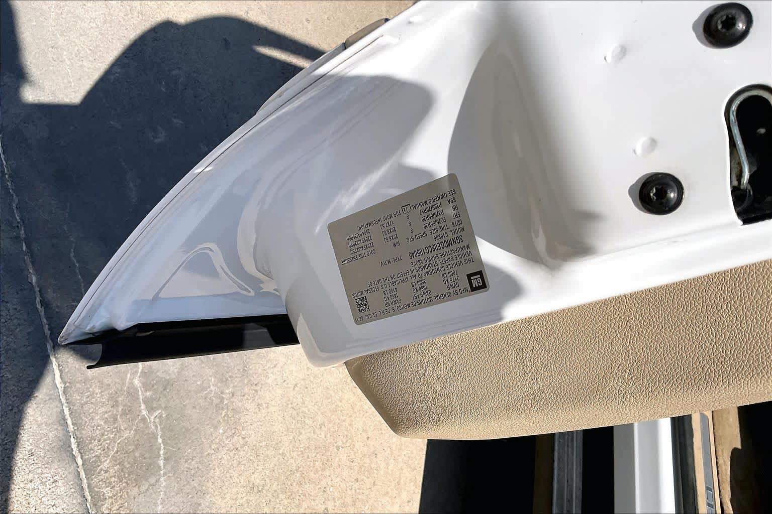 Used 2012 Chevrolet Avalanche LTZ RWD image 32