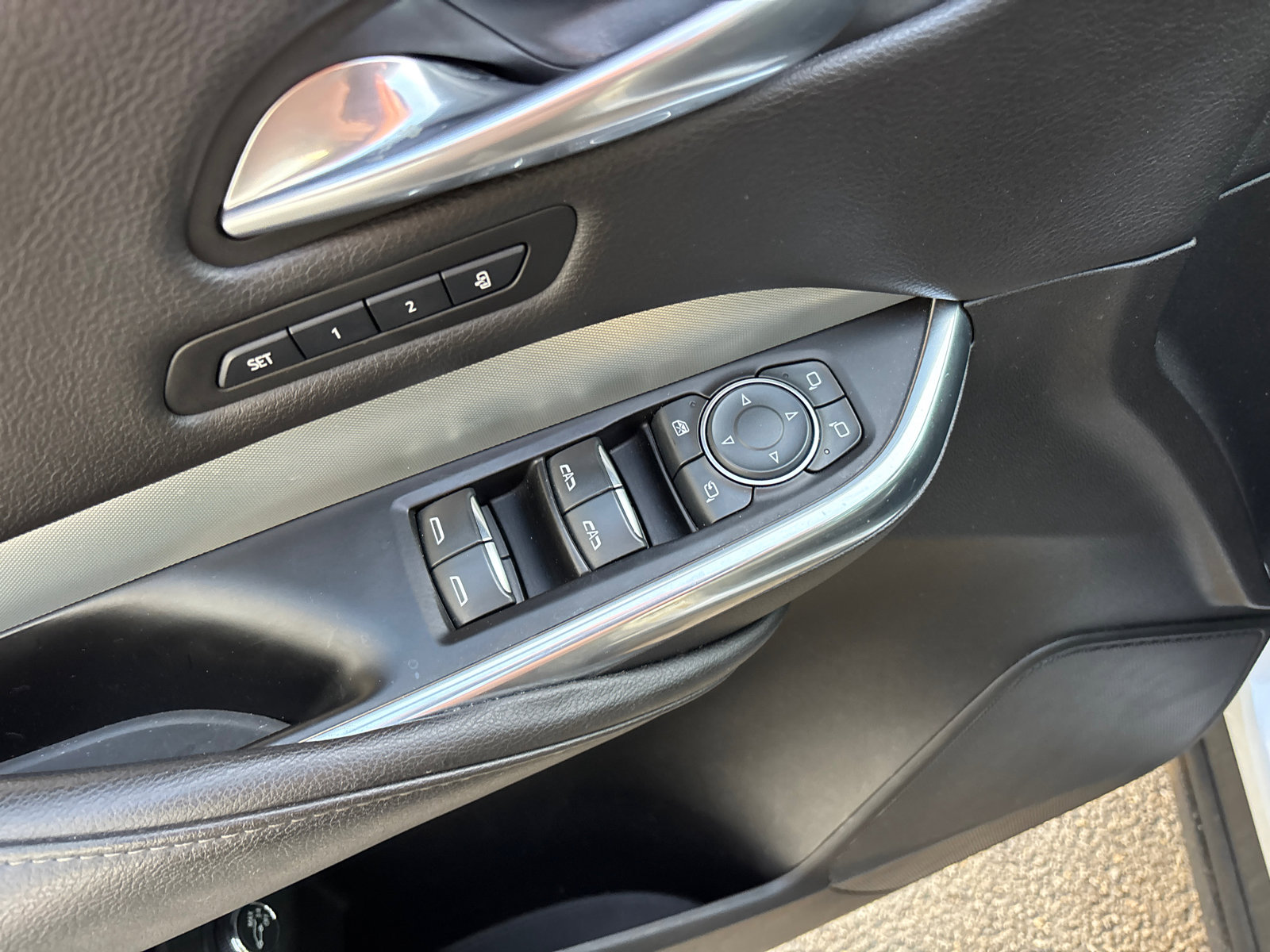 Used 2019 Cadillac XT4 Premium Luxury w/ Cold Weather Package image 13