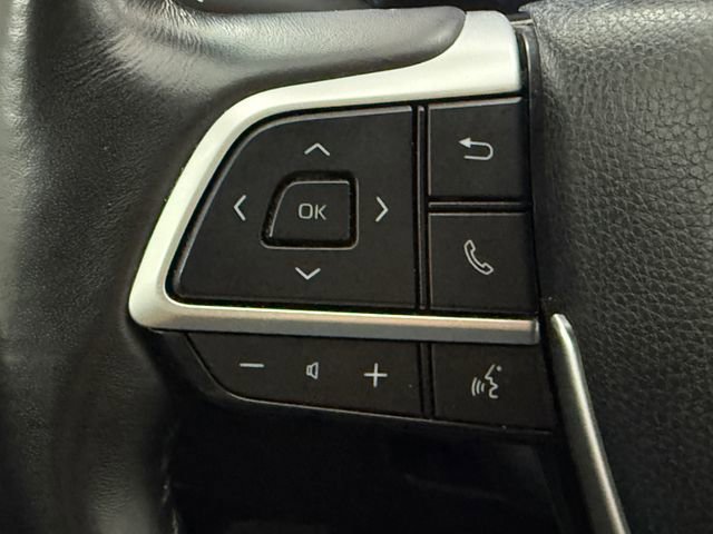Used 2024 Toyota Grand Highlander AWD image 11