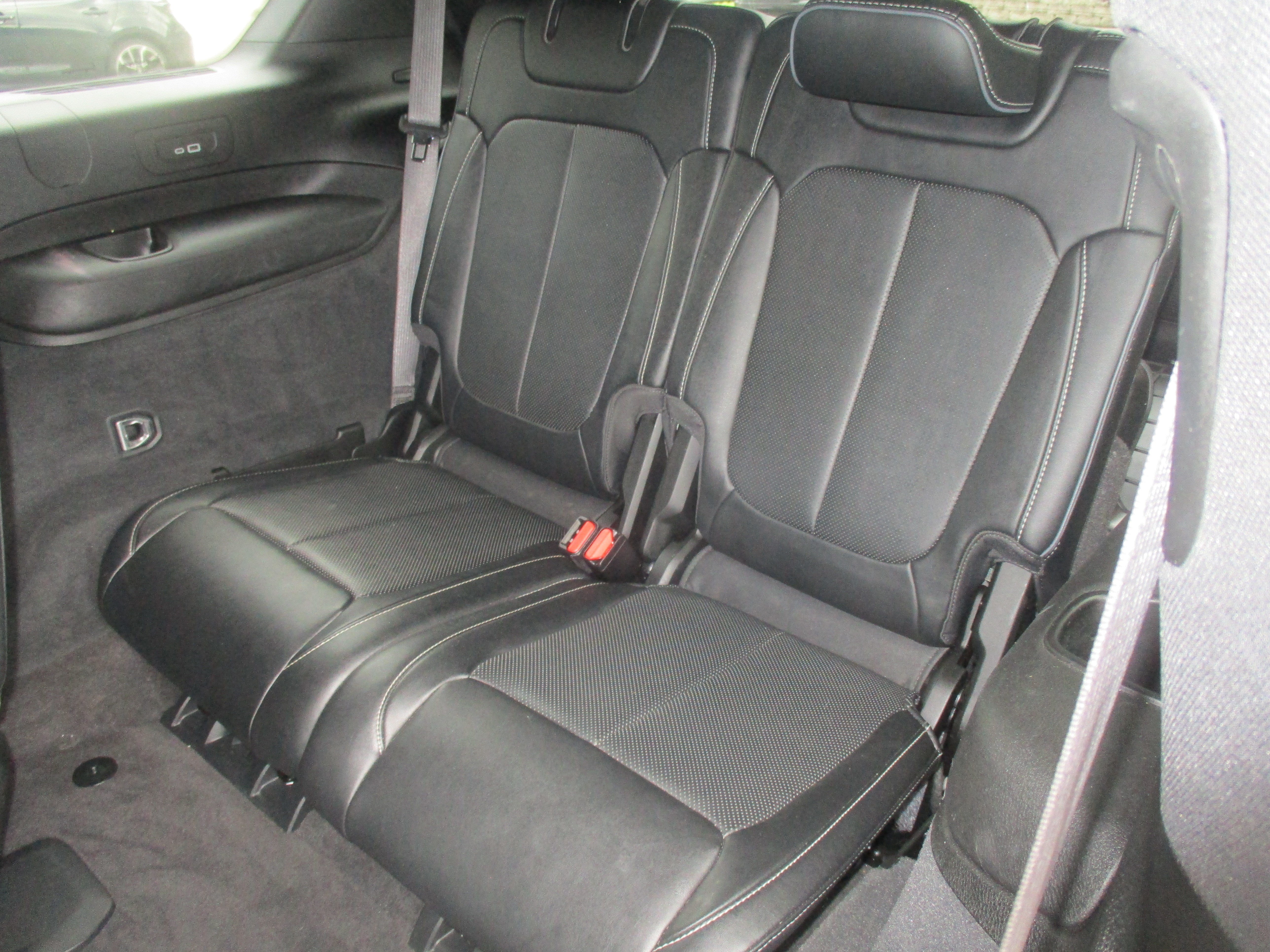Used 2022 Jeep Grand Cherokee L Overland w/ Advanced Protech Group III AWD/4WD image 13