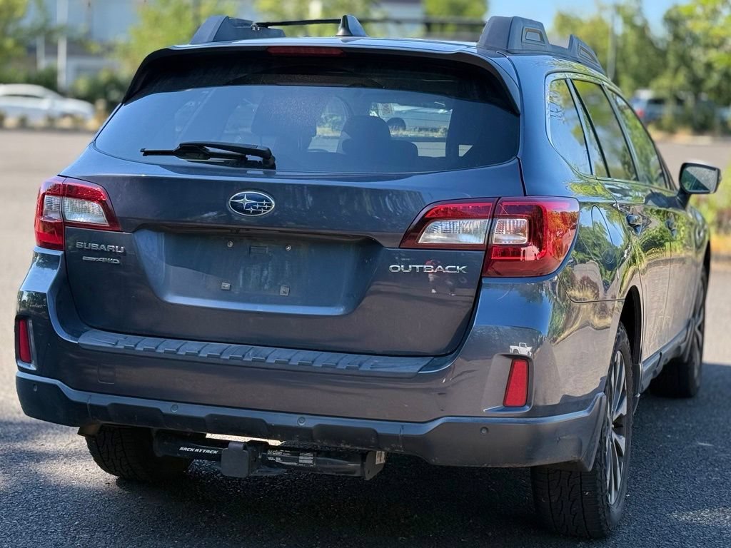 Used 2017 Subaru Outback 2.5i Limited AWD/4WD image 5