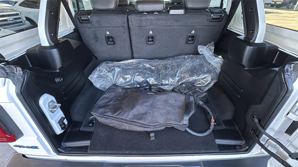 Used 2024 Jeep Wrangler Unlimited Rubicon 4xe w/ Safety Group image 22