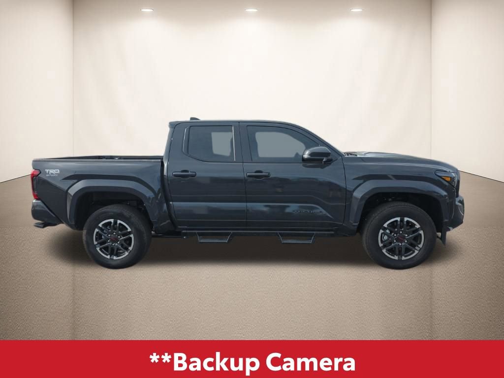 Used 2025 Toyota Tacoma TRD Sport w/ TRD Sport Upgrade Package image 4
