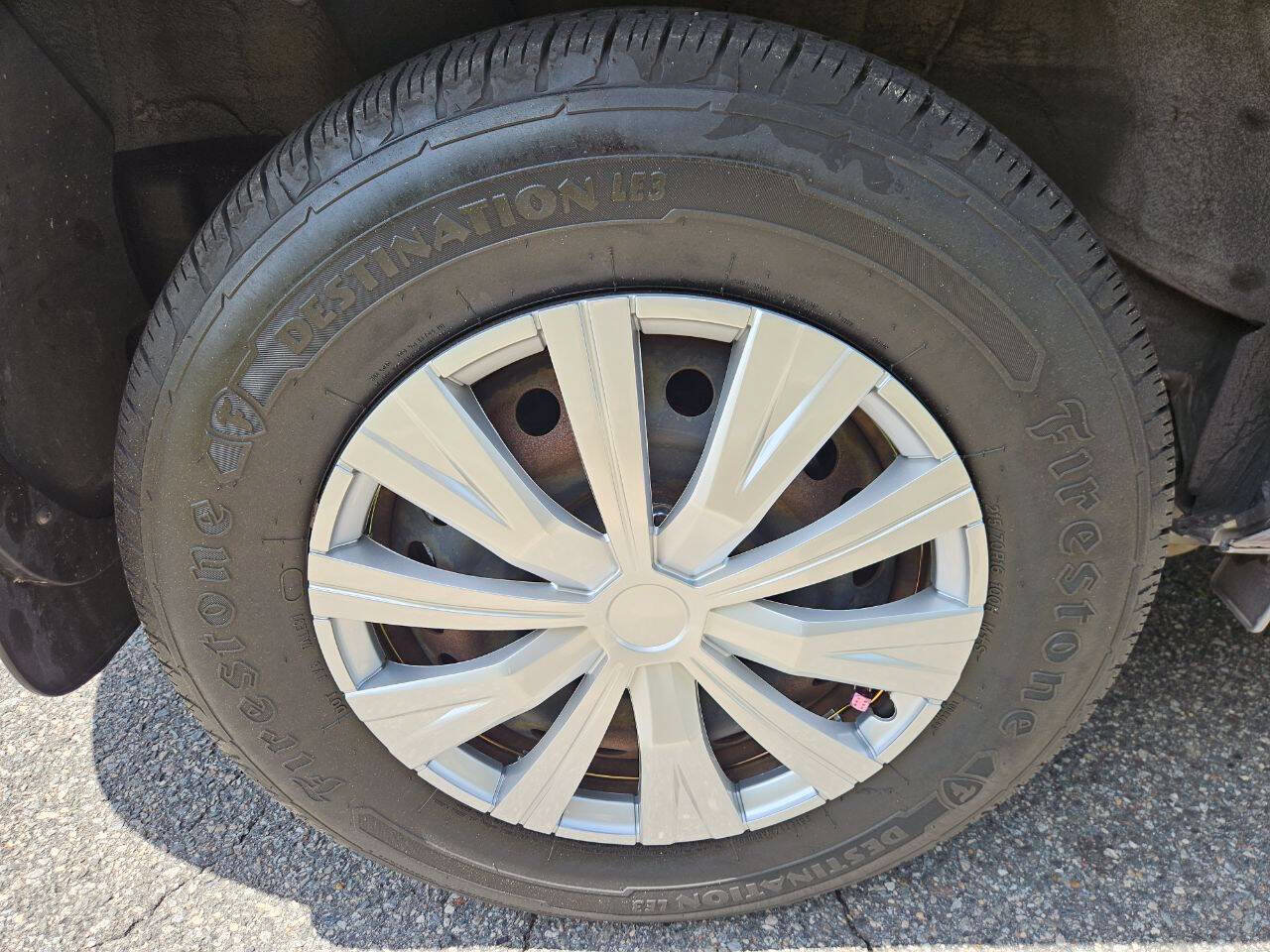 Used 2015 Nissan Rogue S w/ Convenience Package FWD image 27