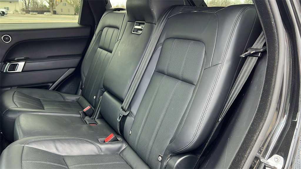 Used 2020 Land Rover Range Rover Sport HSE Dynamic image 32