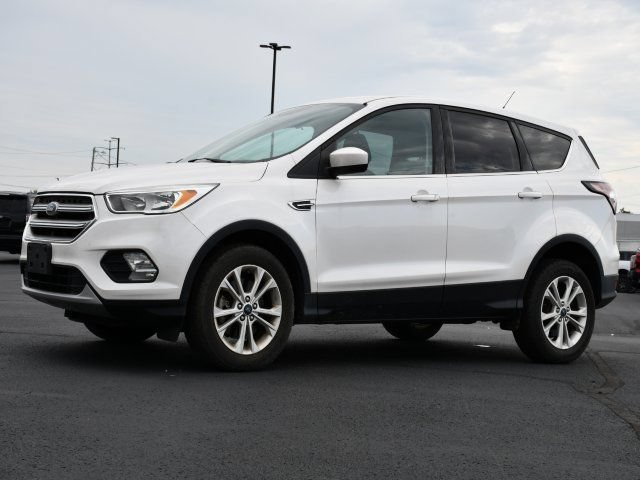 Used 2017 Ford Escape SE AWD/4WD image 3