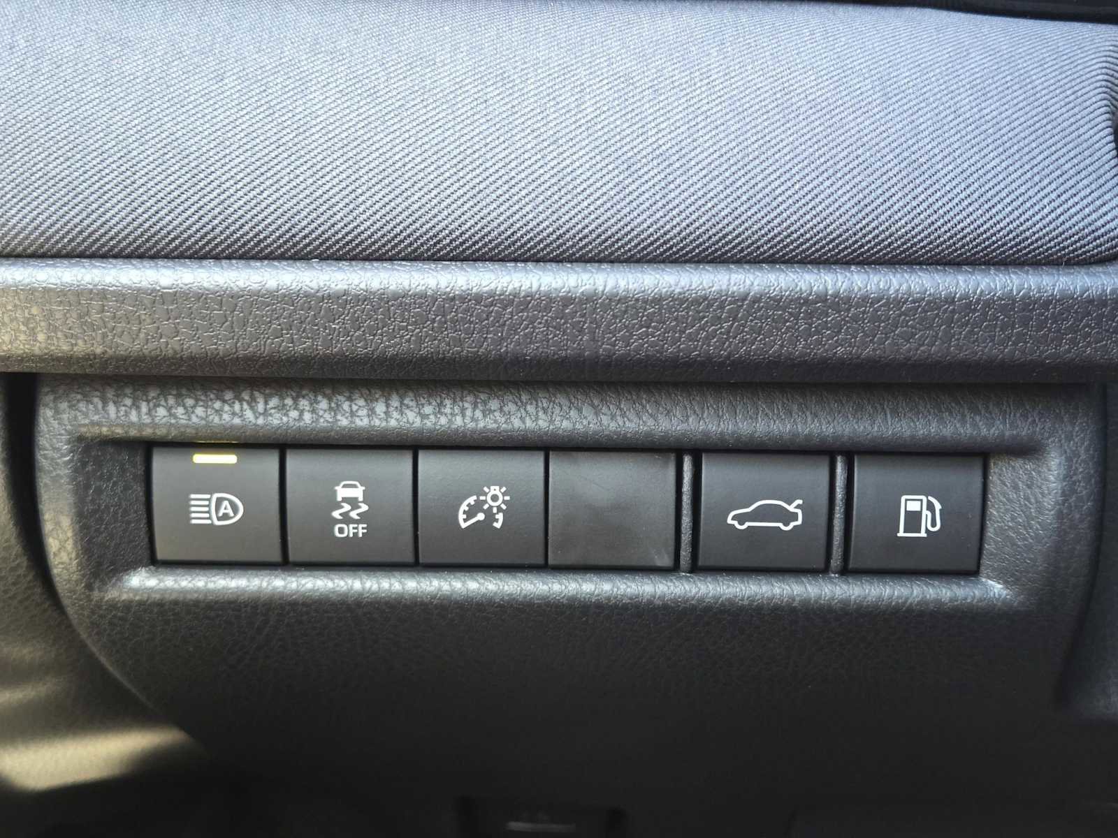 Used 2026 Toyota Camry LE image 20