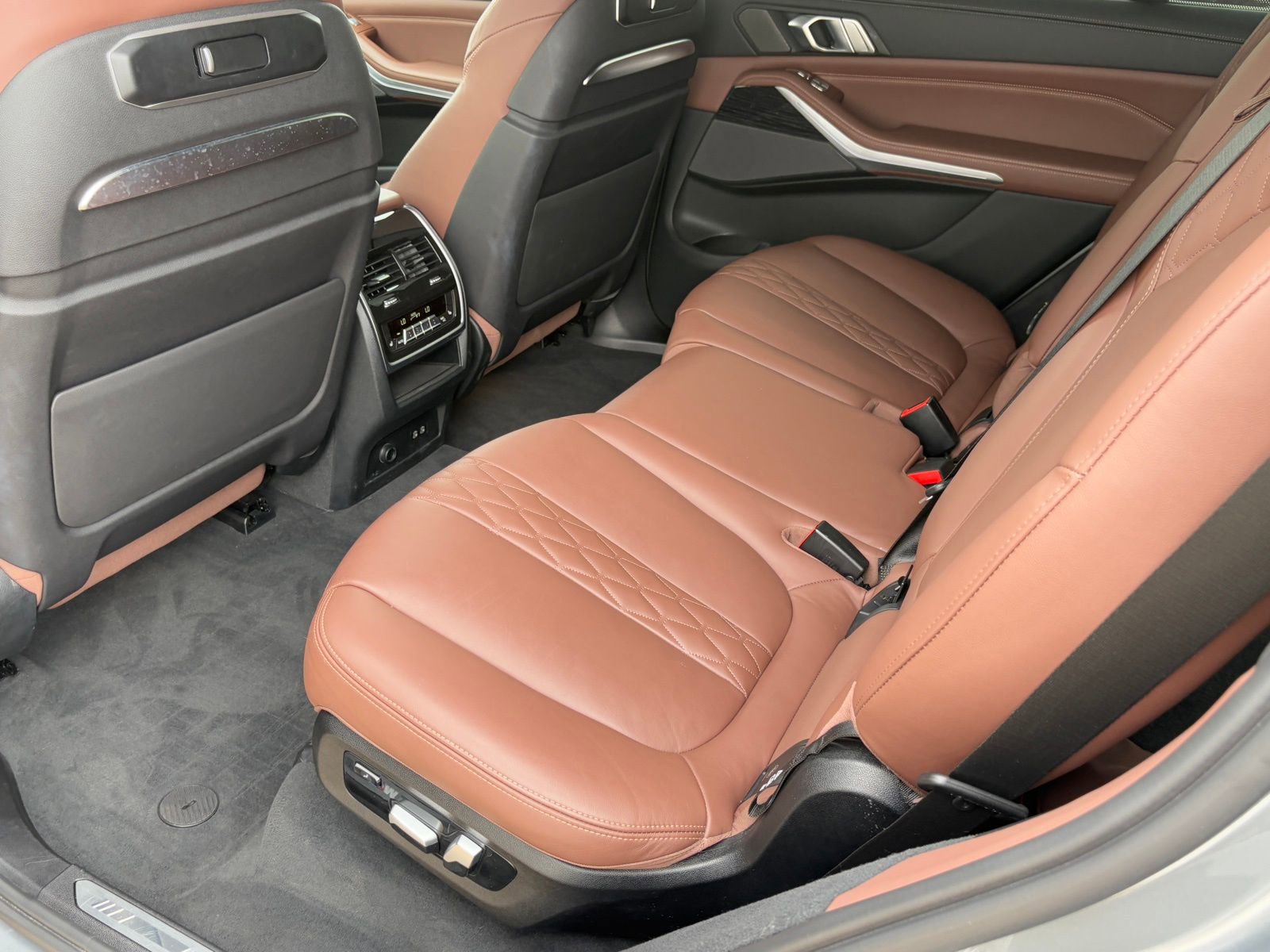 Used 2023 BMW X7 M60i w/ Executive Package AWD/4WD image 41