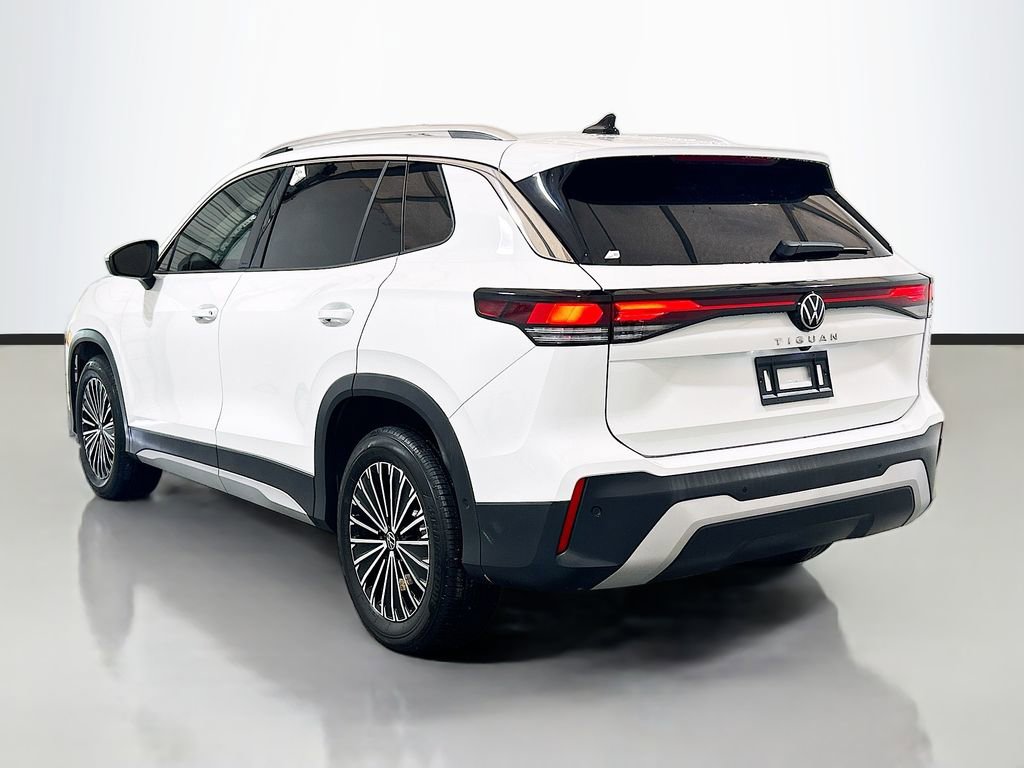Used 2025 Volkswagen Tiguan S FWD image 6