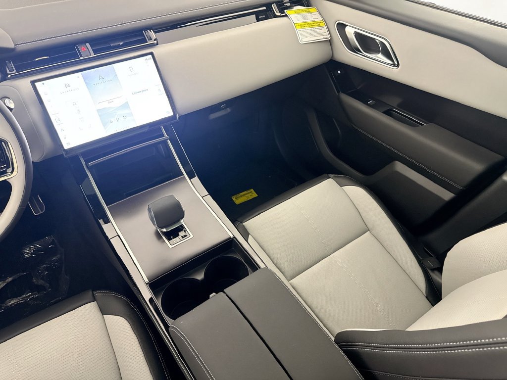 New 2026 Land Rover Range Rover Velar Belgravia AWD/4WD image 24