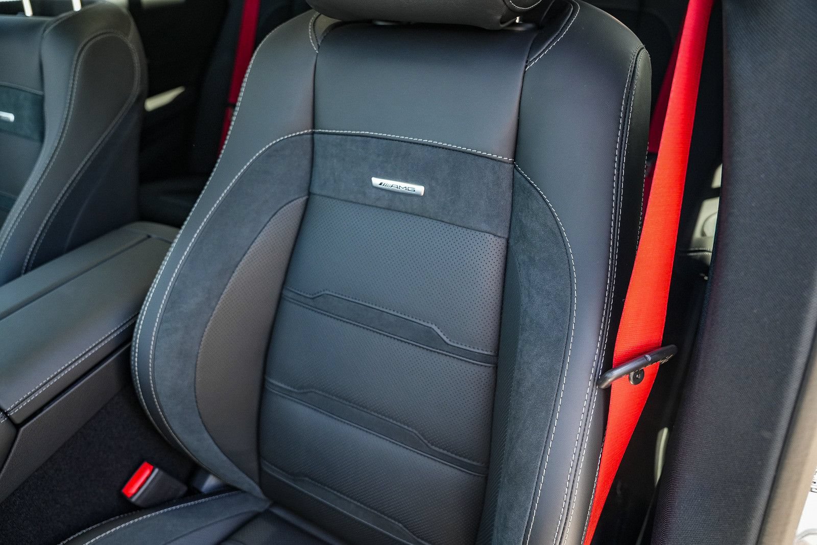 New 2026 Mercedes-Benz GLE 53 AMG 4MATIC Coupe image 25