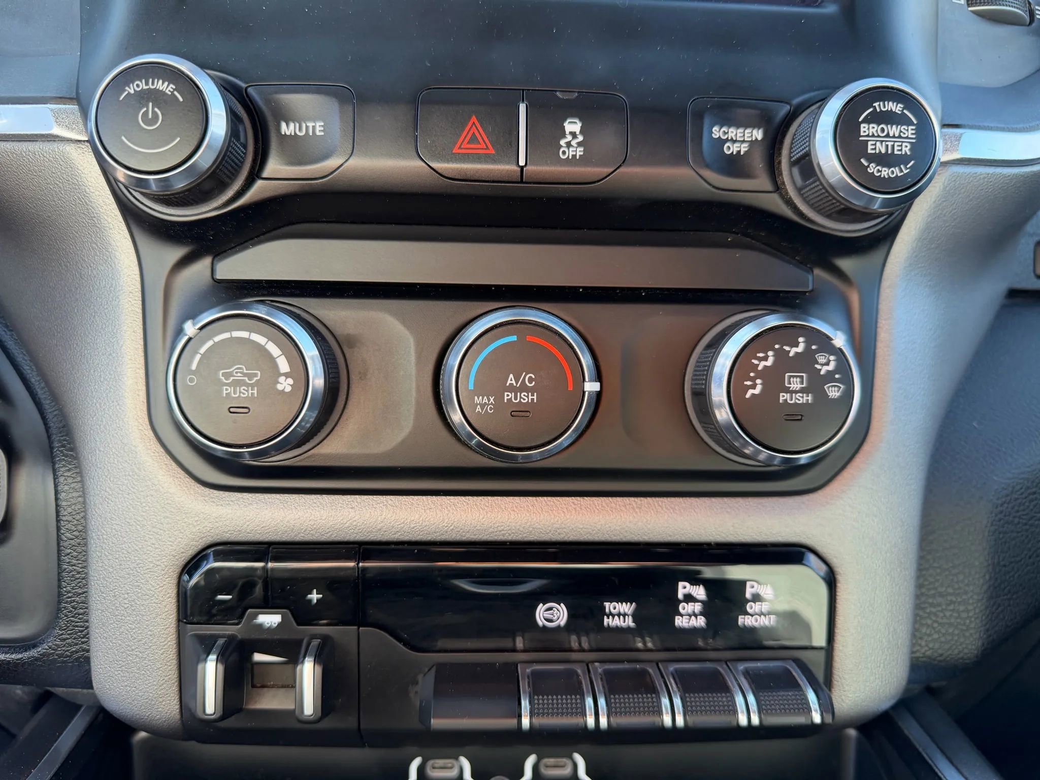 Used 2024 RAM 2500 Big Horn w/ Off Road Package image 19