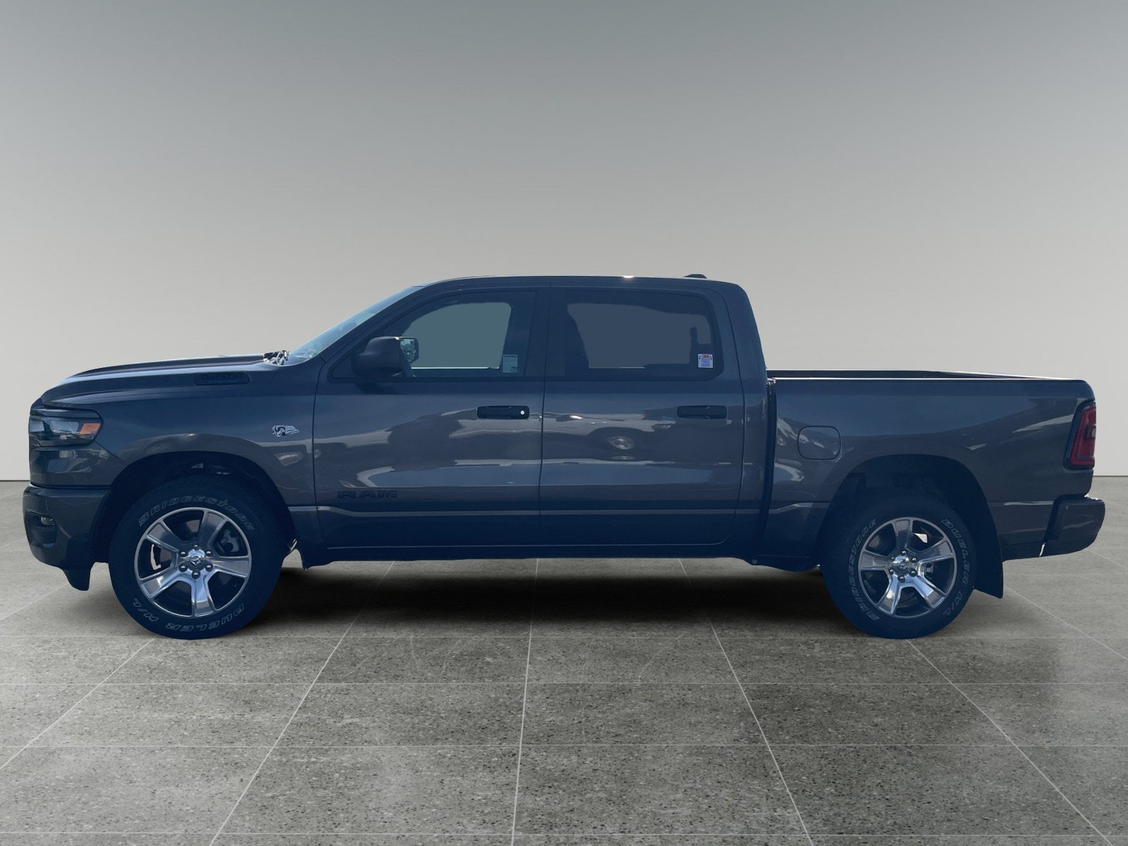 New 2026 RAM 1500 Express RWD image 2