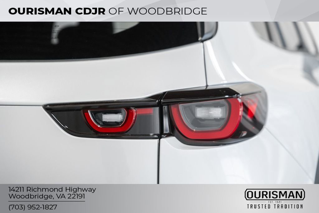 Used 2025 MAZDA CX-50 AWD 2.5 S w/ Premium Package image 7