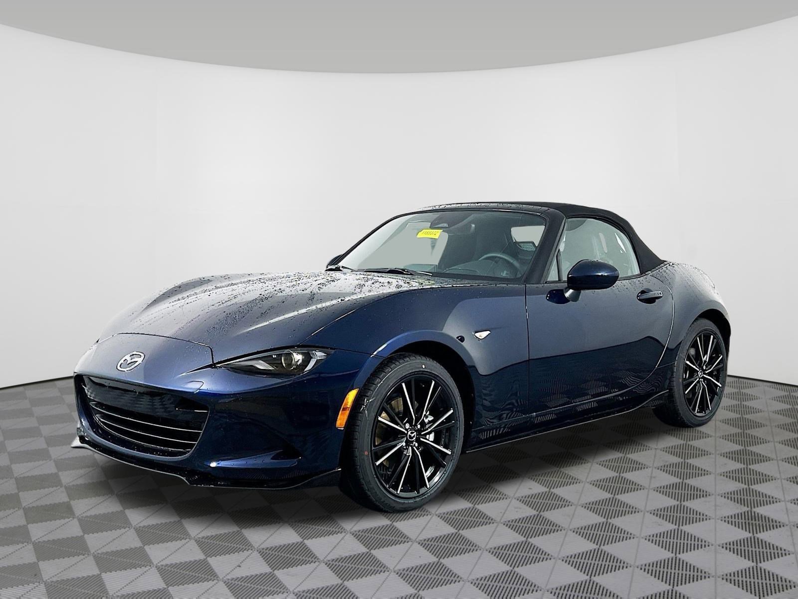 New 2025 MAZDA MX-5 Miata Grand Touring w/ Appearance Package image 2