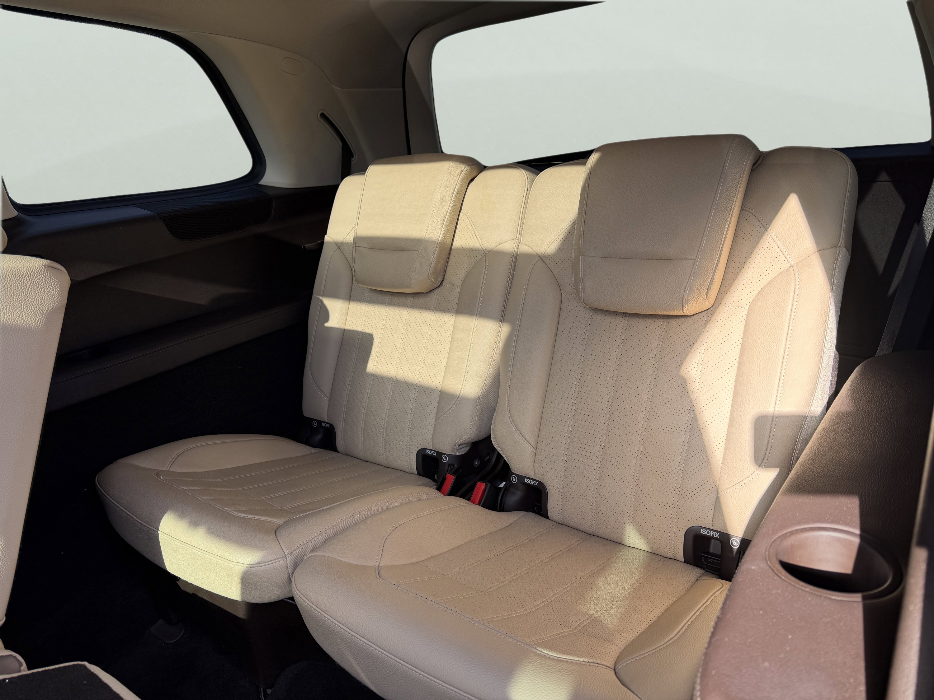 Used 2018 Mercedes-Benz GLS 450 4MATIC w/ Premium Package image 41