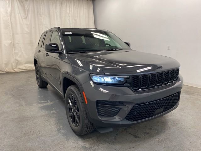 New 2025 Jeep Grand Cherokee Altitude