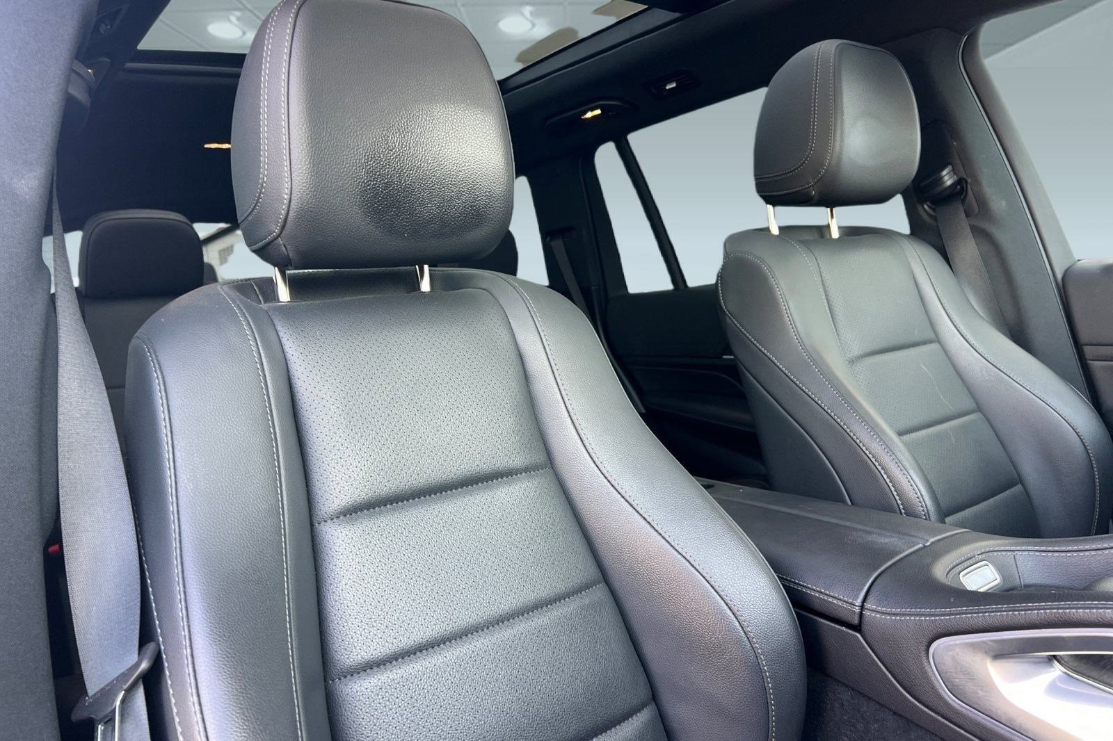 Used 2022 Mercedes-Benz GLS 450 GLS 450 image 32