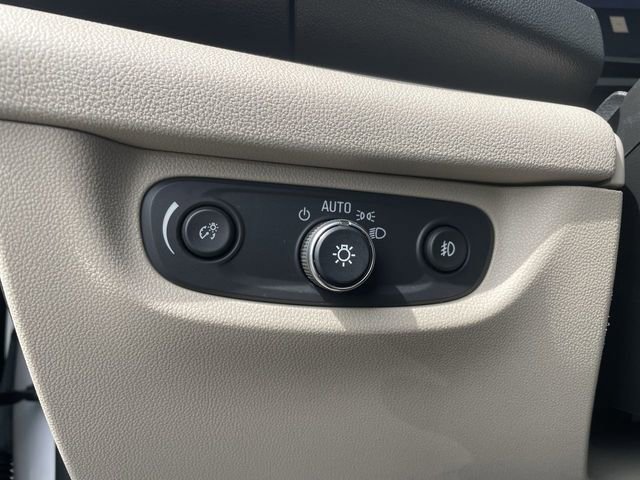 Used 2019 Buick Regal Essence w/ Driver Confidence Package I image 19