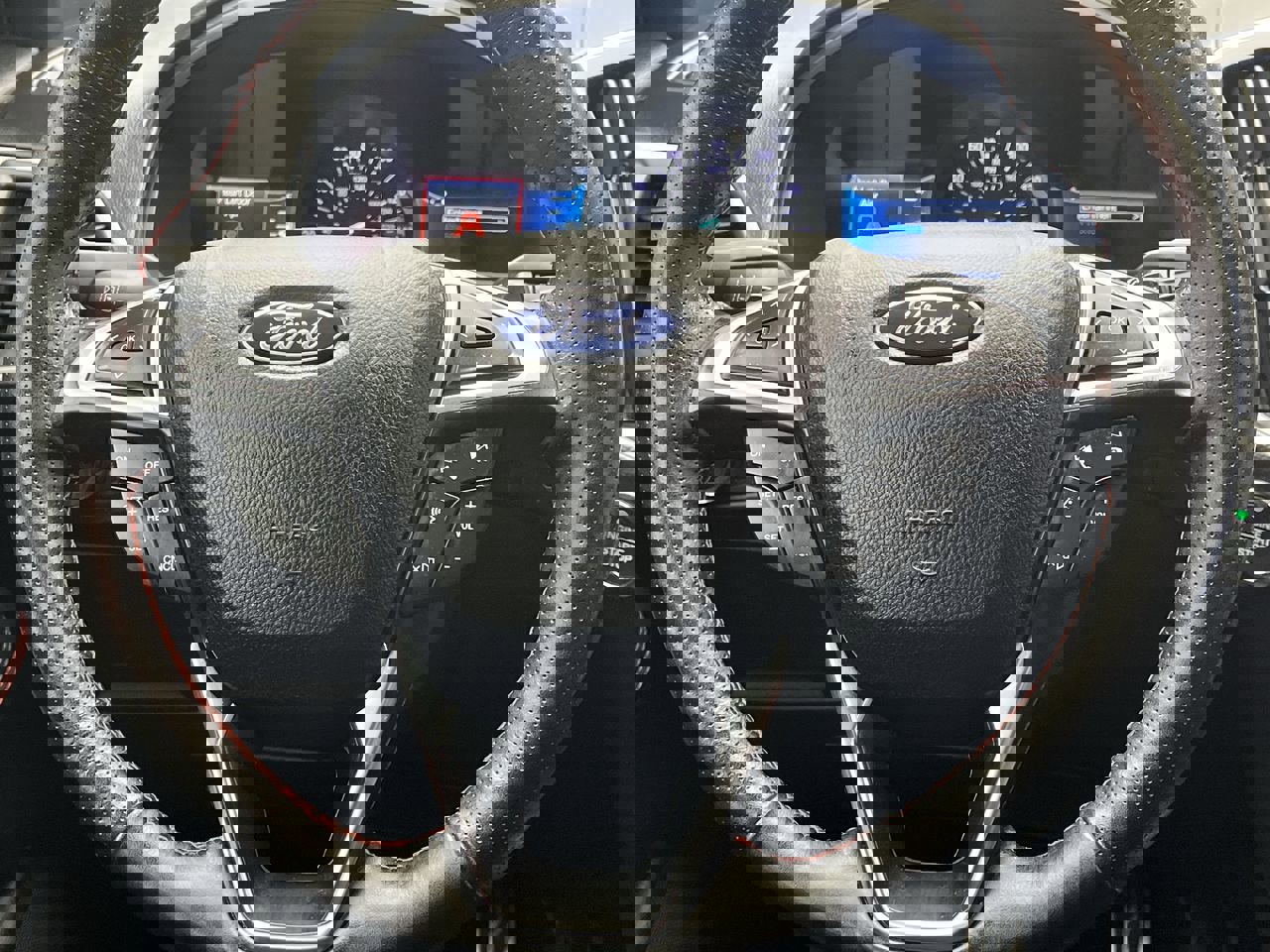 Used 2022 Ford Edge ST-Line image 15