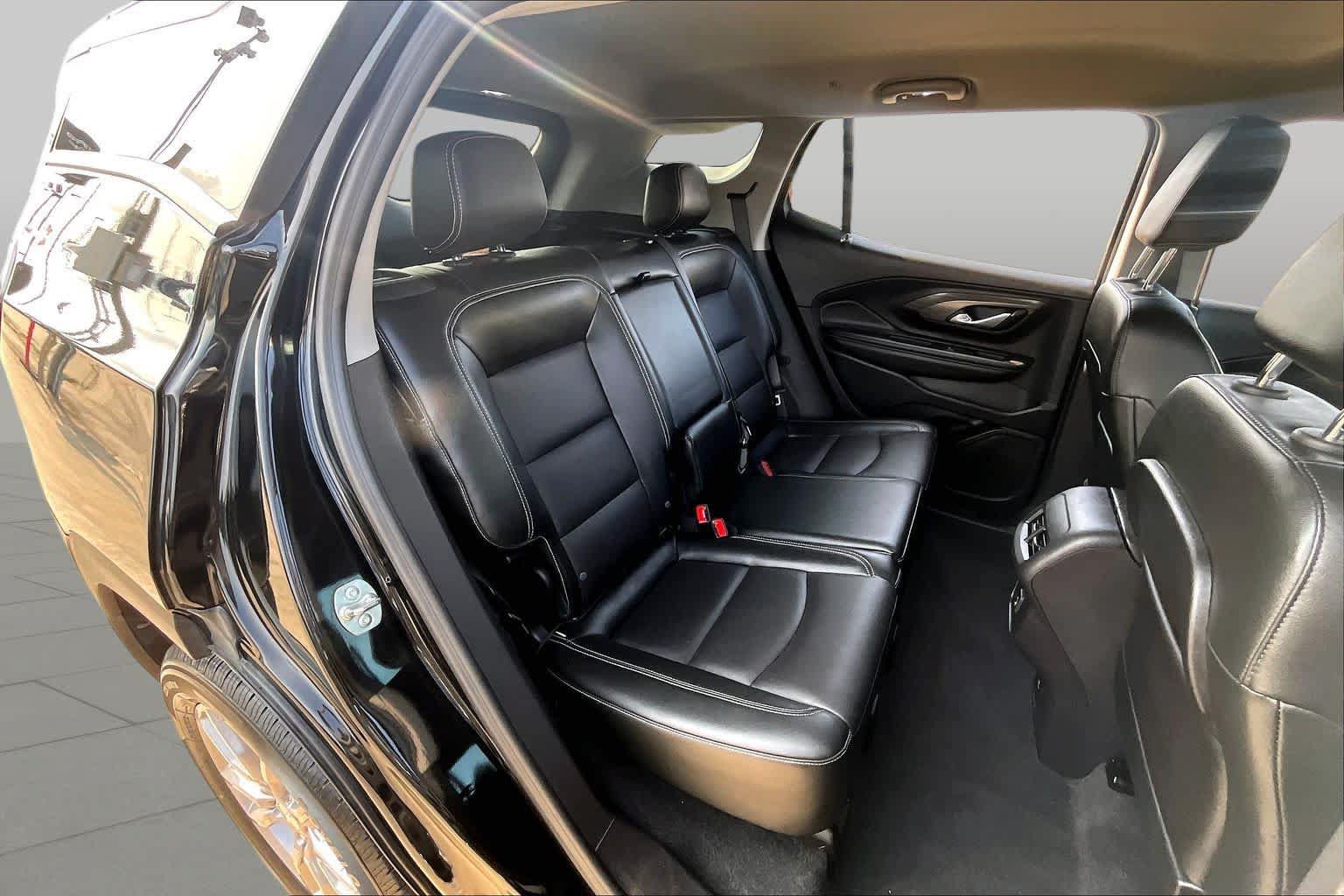 Used 2024 GMC Terrain SLT AWD/4WD image 20