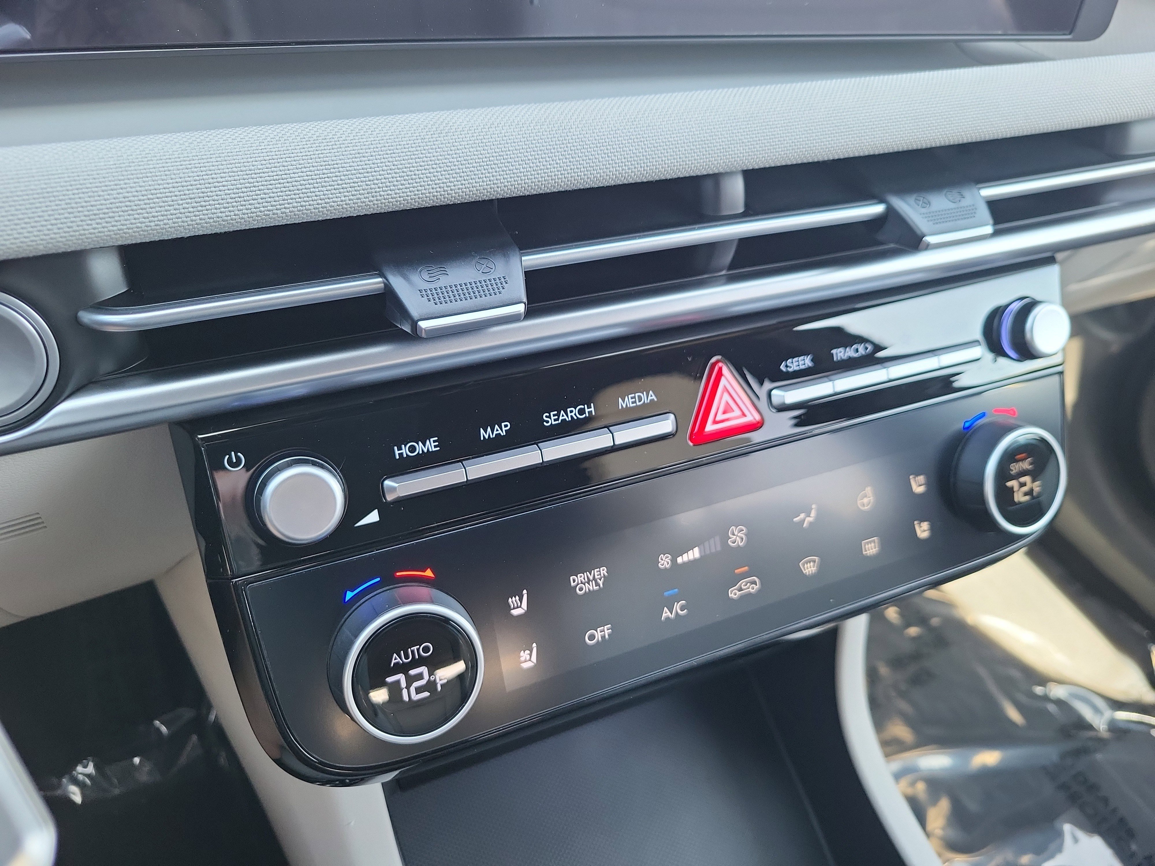 New 2025 Hyundai Tucson Limited w/ Tow & Go Package image 15