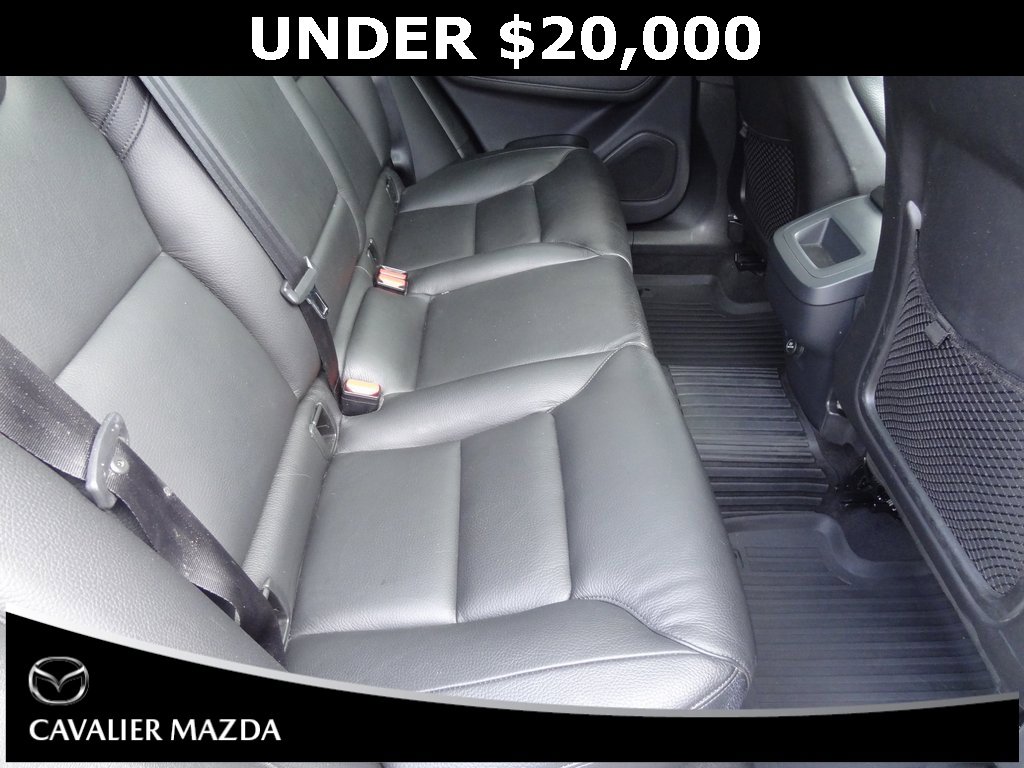 Used 2018 Volvo XC60 T6 Momentum w/ Convenience Package image 17