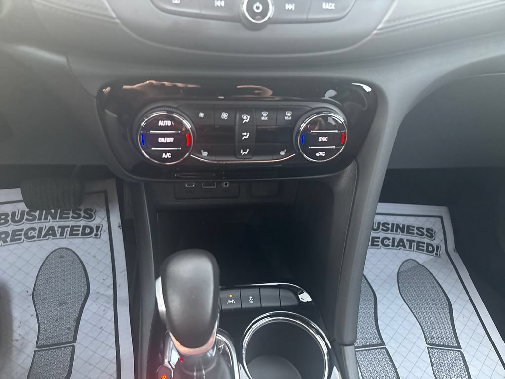 Used 2023 Buick Encore GX Select AWD/4WD image 24
