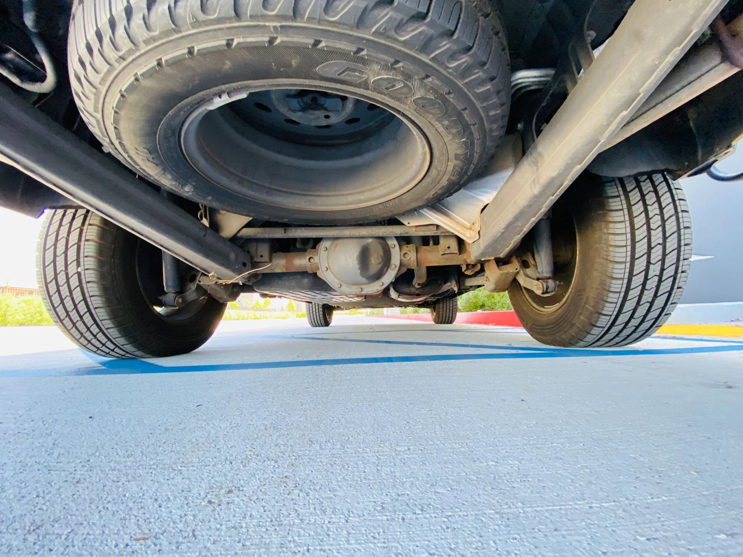 Used 2010 Jeep Commander Sport w/ Sun/Sound Group RWD image 39