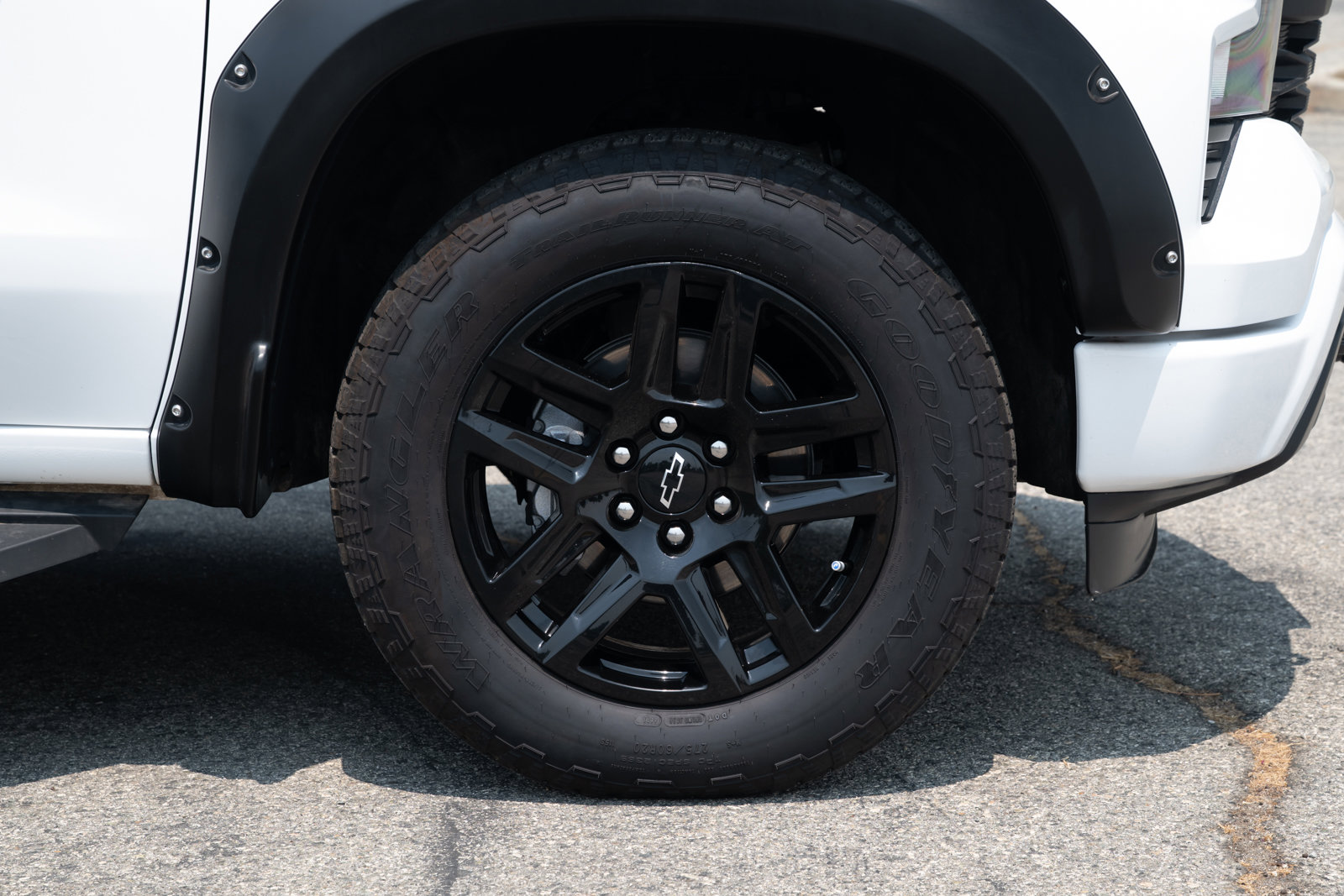 Used 2024 Chevrolet Silverado 1500 Custom w/ Turbomax Blackout Package image 10