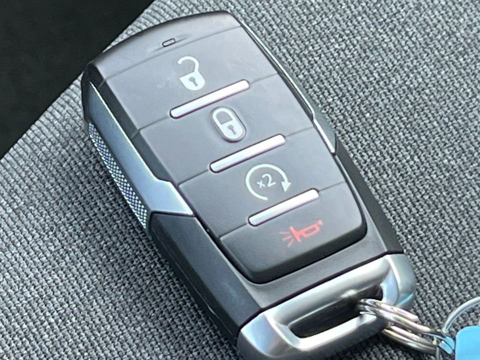 Used 2023 RAM 1500 Big Horn image 32