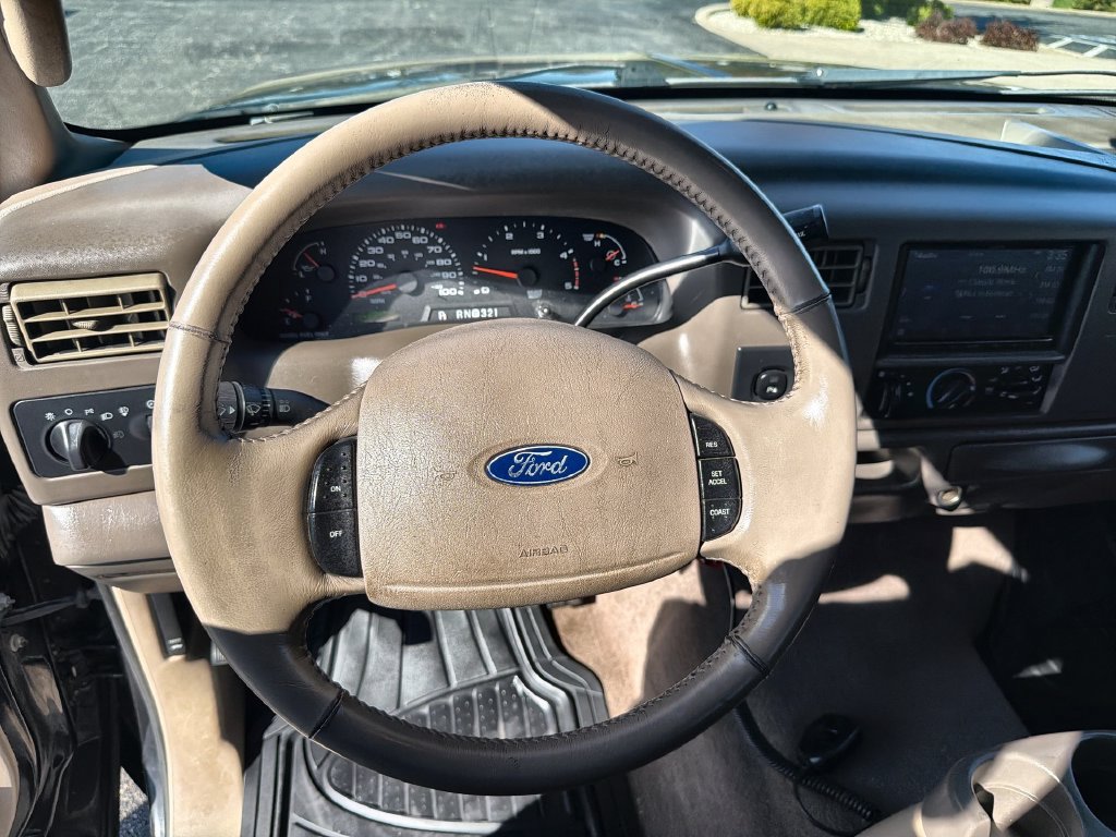 Used 2003 Ford F250 XL RWD image 11