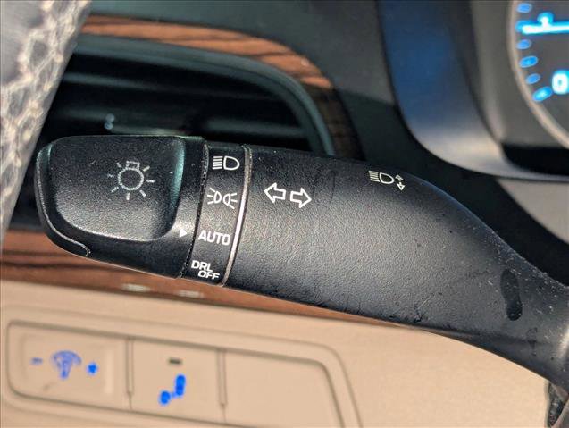 Used 2017 Hyundai Sonata Limited image 11