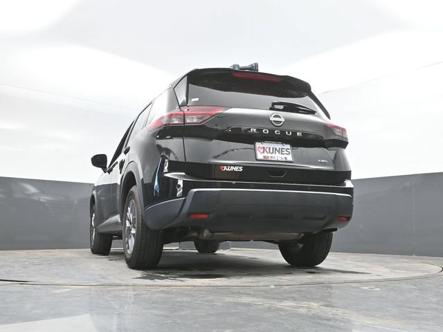 Used 2024 Nissan Rogue S AWD/4WD image 53