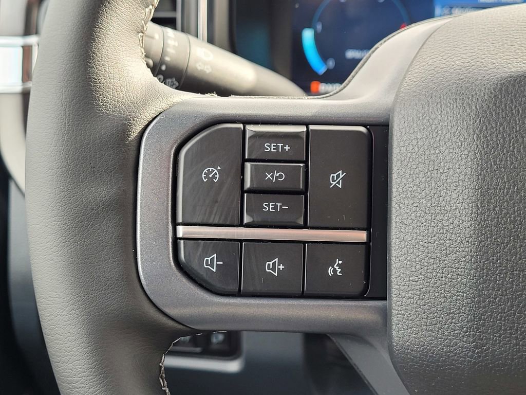 New 2026 Ford F350 Lariat w/ FX4 Off-Road Package image 47