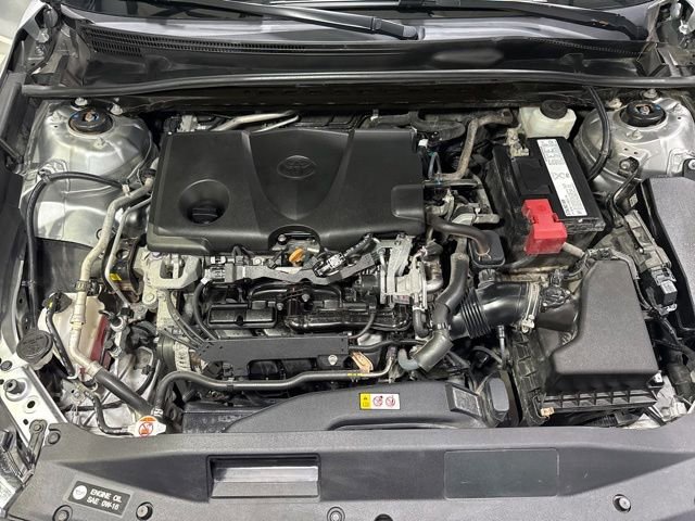 Used 2019 Toyota Camry SE FWD image 6