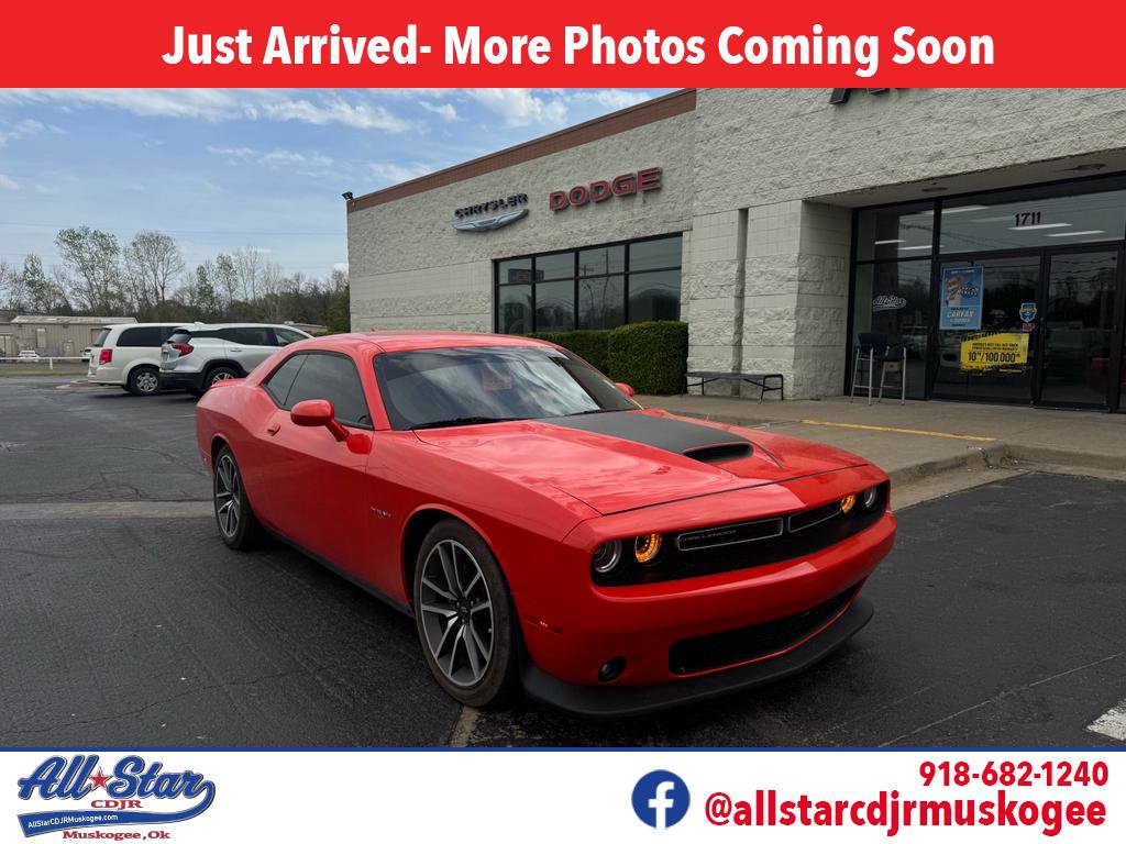 Used 2022 Dodge Challenger R/T w/ Plus Package image 1
